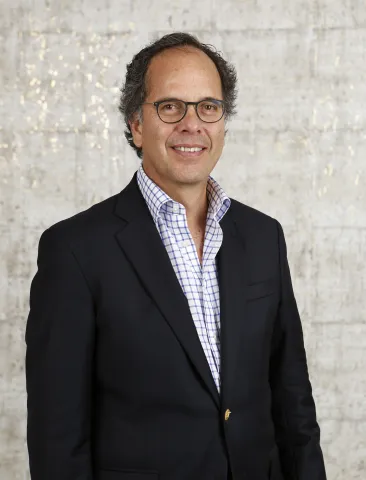 Francisco Lozano - Financiera de Desarrollo Nacional